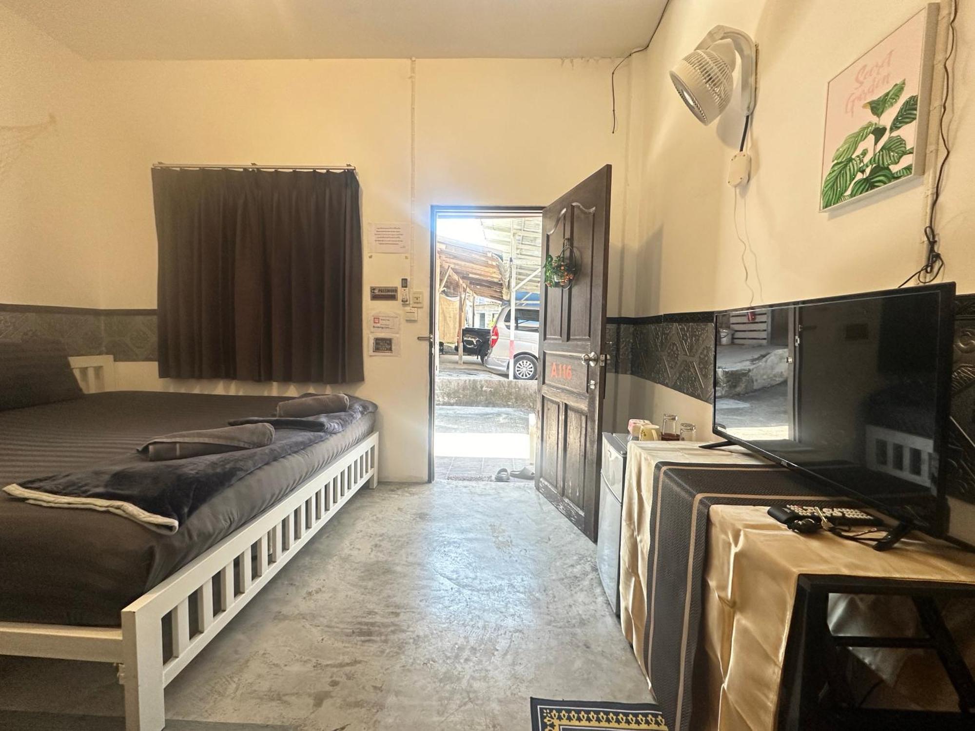 Me Hostel & Homestay At Haadrin Haad Rin Bagian luar foto