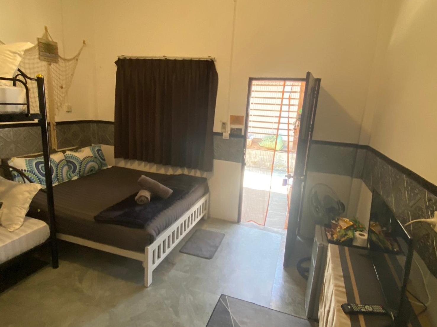 Me Hostel & Homestay At Haadrin Haad Rin Bagian luar foto